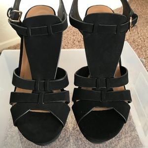 Black Wedges